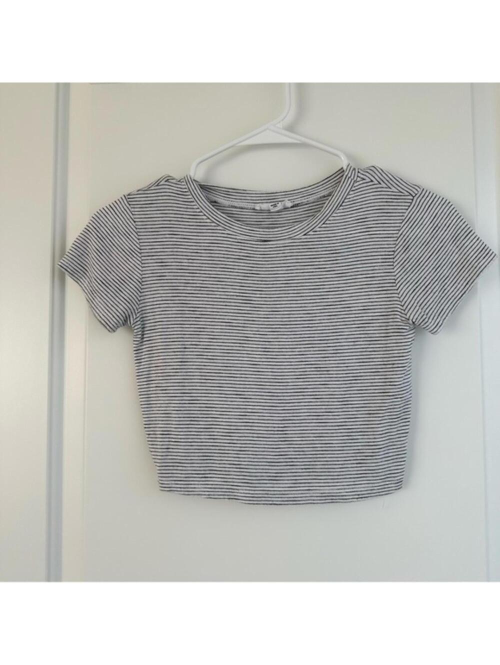 Socialite Stripe Crop Top Black & White XS